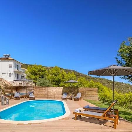 Ai Giannis Sleeps 6 Pool Air Con Wifi * Keri