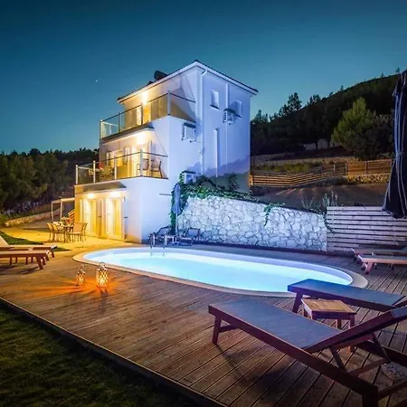 Ai Giannis Sleeps 6 Pool Air Con Wifi ヴィラ